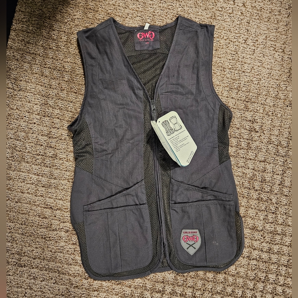 Girls With Guns Charcoal Shotgun Shooting Vest Size Small